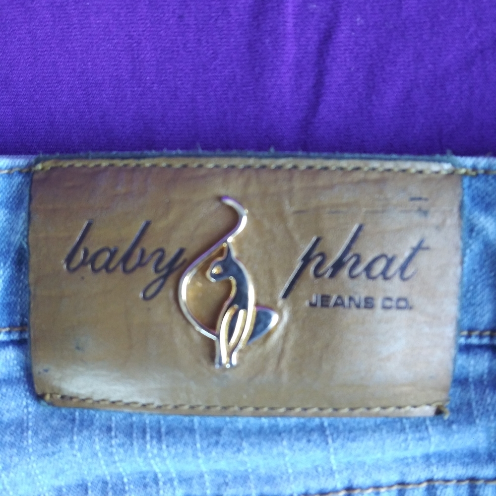 Folded cuff denim capris